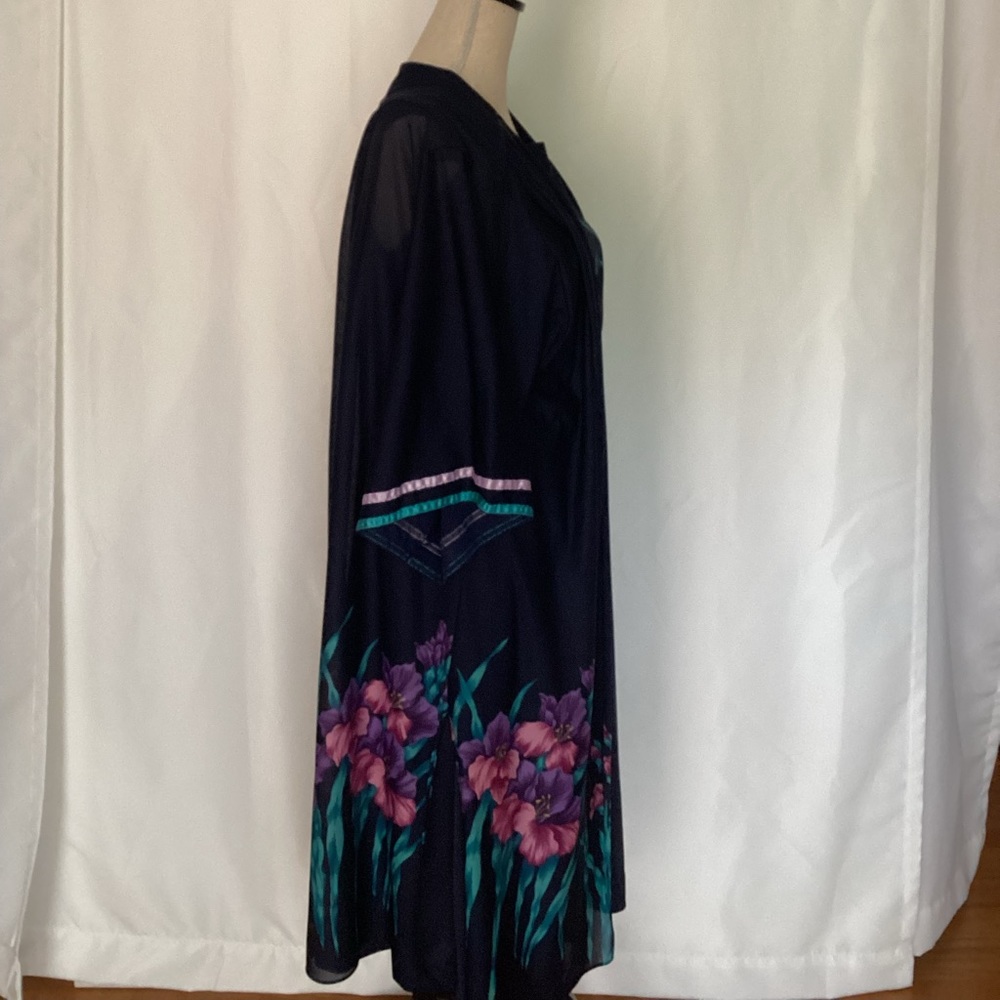 Navy floral summer dress with light cardigan ☀️🍉 - Picture 8 of 11